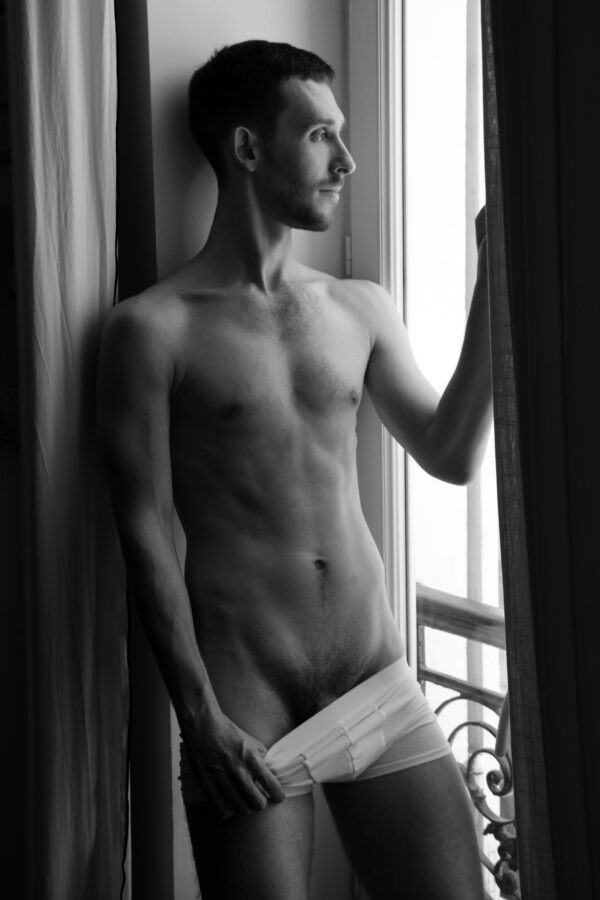 Maxime D branle canapé