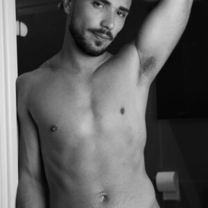 Robin douche sexy